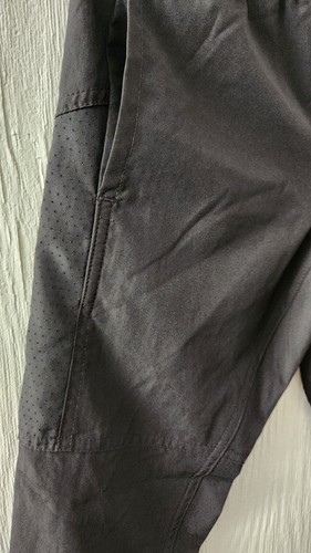 Nike Dri Fit Boys size XS Workout/Outdoor Pants - Picture 4 of 8