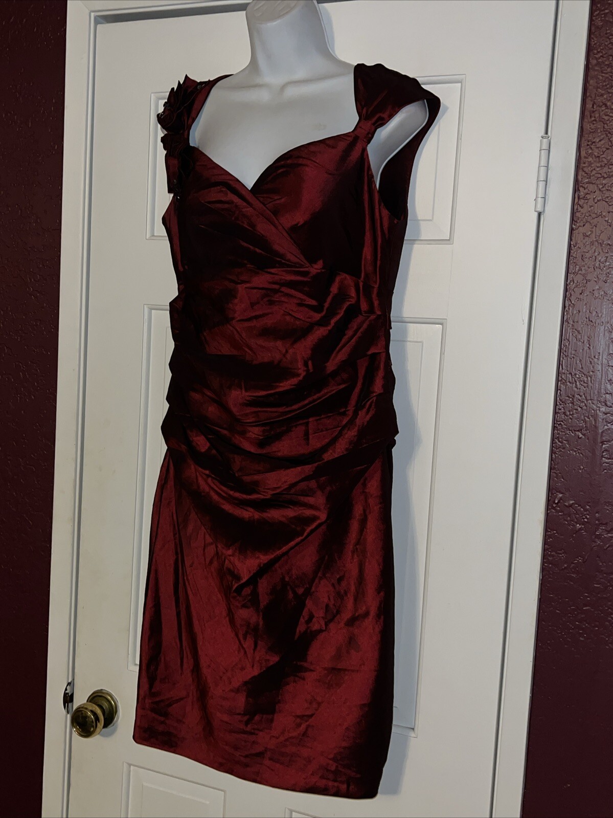 Picture 3 of 8