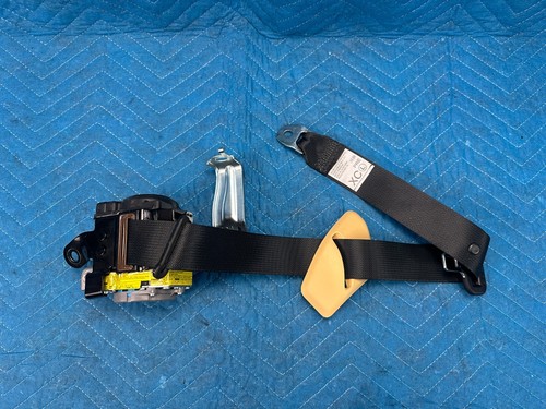 Cinturón de seguridad trasero Lexus RC350 RC200t retractor lado del conductor negro 2015-2024 OEM - Imagen 6 de 8