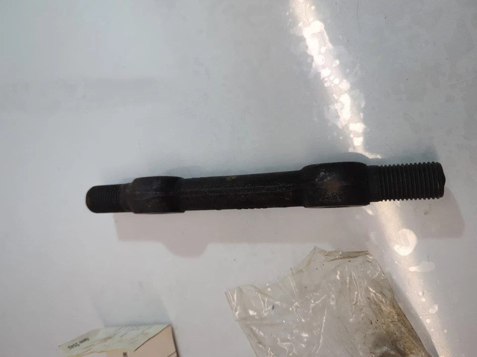 Moog Upper Inner Control Arm Shaft Kit K-6098 Chevrolet & GMC Truck 1963-72 NOS - Image 4 of 4