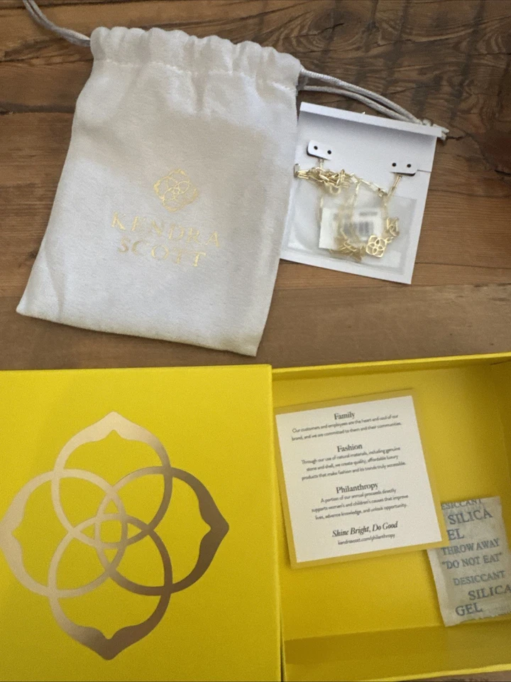 Kendra Scott Womens Pearl Letter N Short Pendant Necklace Gold White Pearl NIB - Image 4 of 4