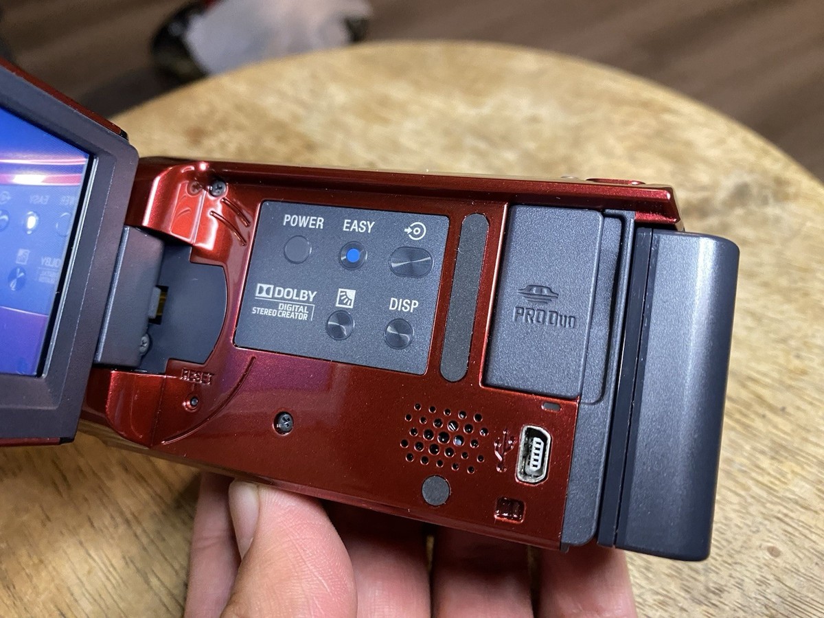 Sony Handycam DCR-SX41 8GB Red 60x Optical Zoom Digital Camcorder