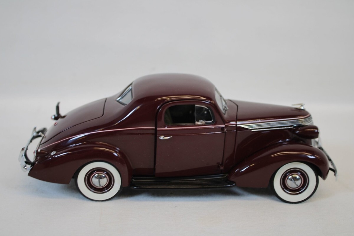 オリジナルダンバリーミント 1930'sバドワイザークリスマストラック 激レア s-l1200.jpg