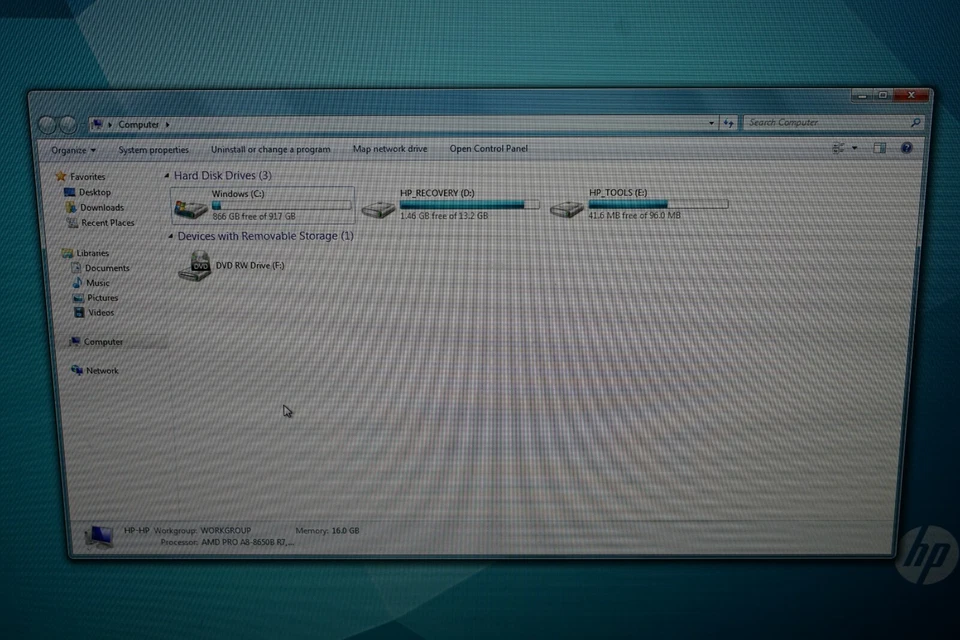 ^ HP EliteDesk 705 G2 MT AMD A8-8650B @ 3.20Ghz 16GB Ram 1TB HD Windows 7 - Image 3 of 4