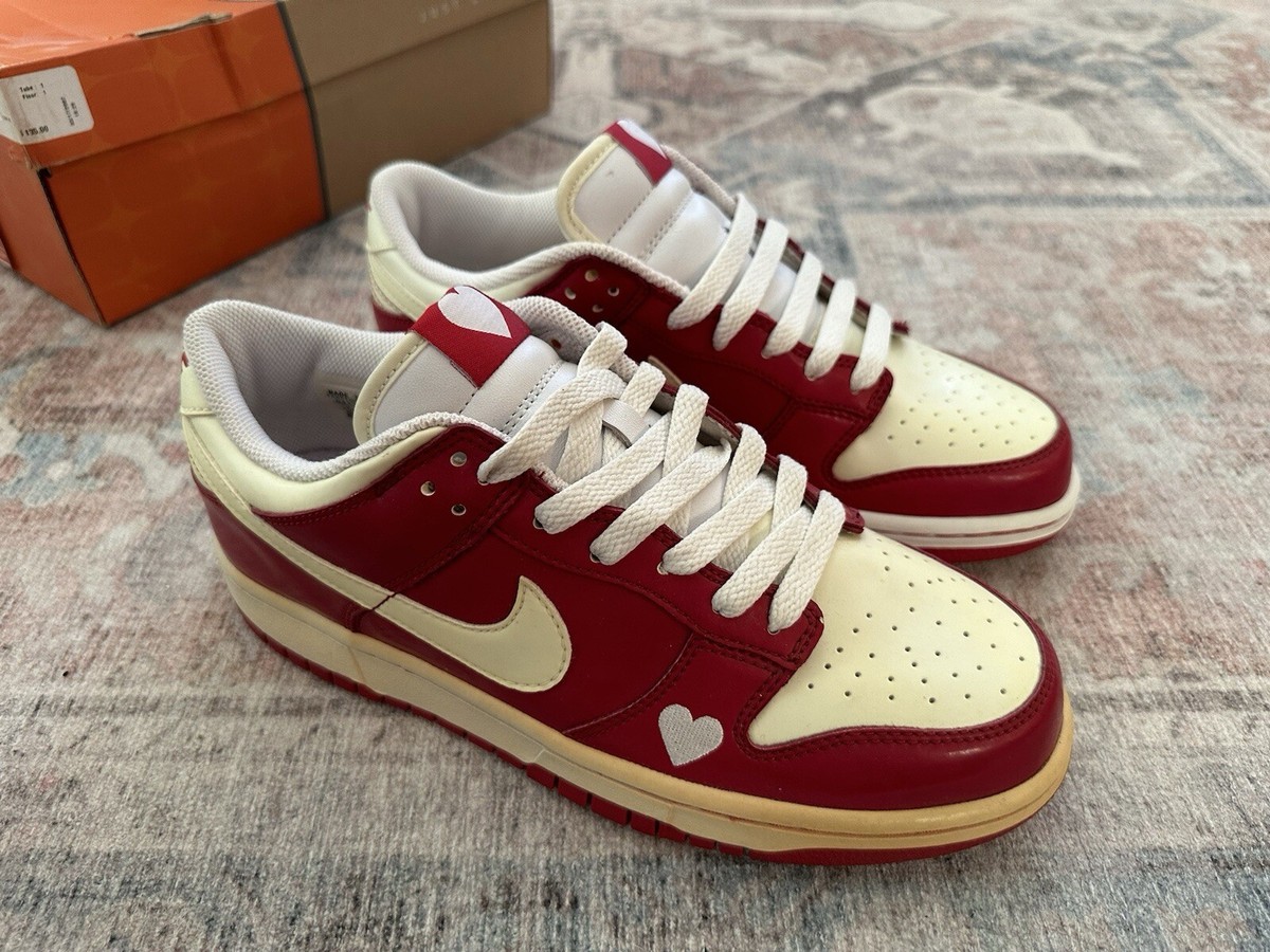 Nike Dunk Low Valentines Day 2004 Size 9W | eBay