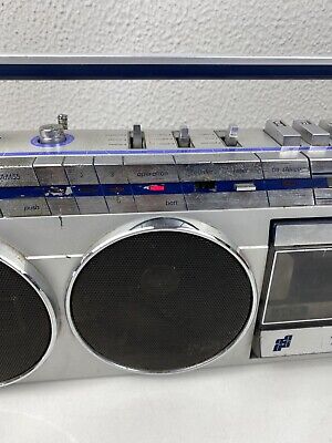 VINTAGE Sanyo M-7830 Stereo Boombox Ghettoblaster Cassette VINTAGE Sanyo M-7830 Stereo Boombox Ghettoblaster Cassette
