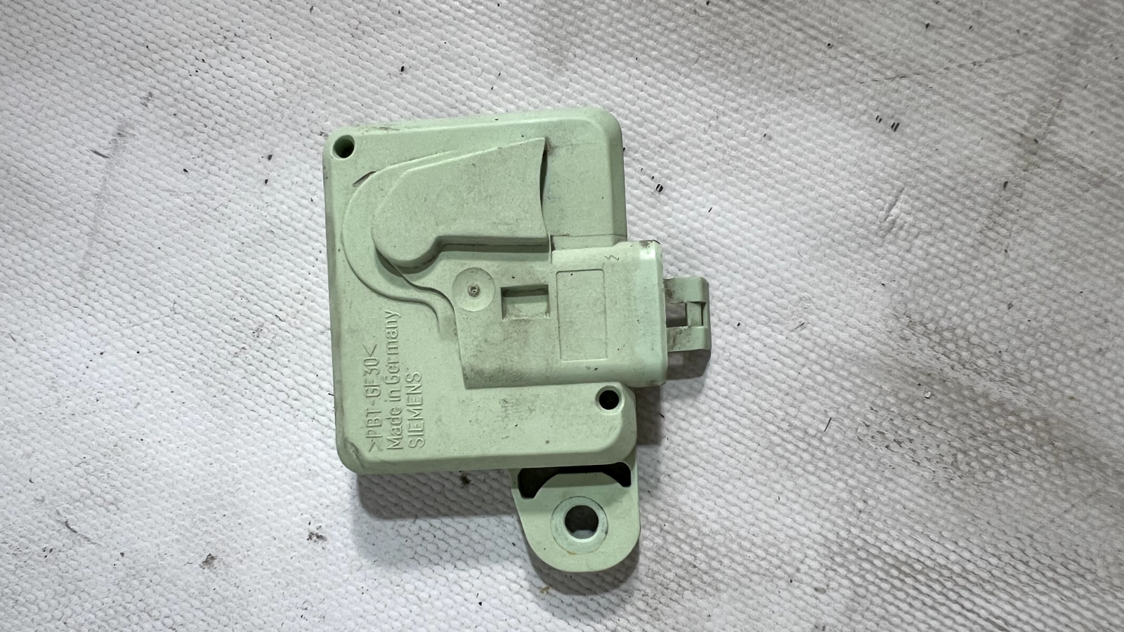 2011 ASTON MARTIN V8 VANTAGE  Crash Sensor OEM 30669107