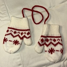 TODDLER CHILD MITTENS WITH STRING White  Red SNOWFLAKE Design