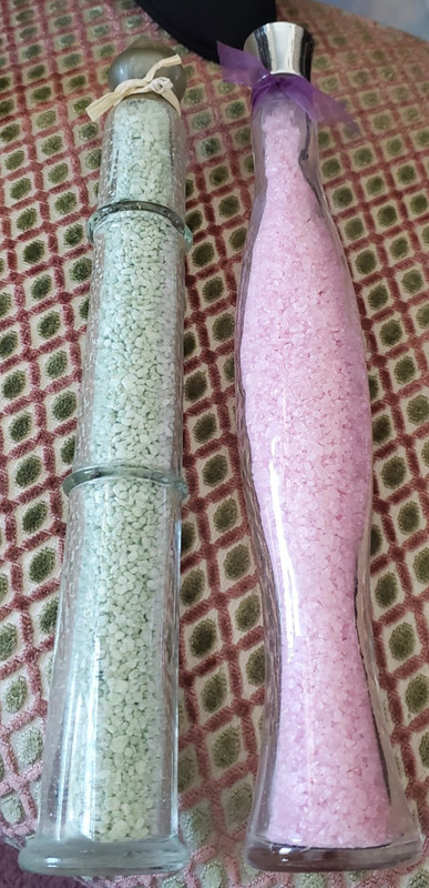 (2) BATH SALT DECANTERS, PINK, GREEN