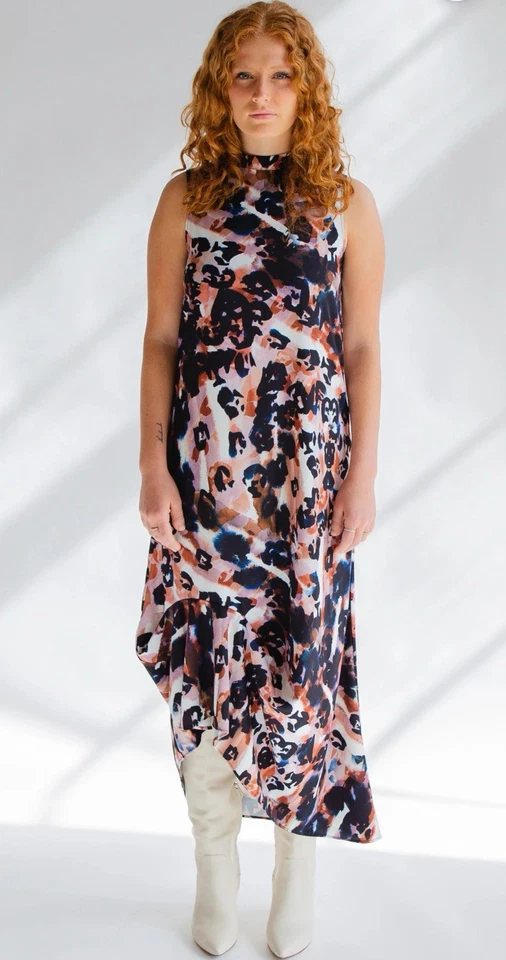 Nuevo con etiquetas Vestido The Scribble Society Billie Cuello Simulado, Acuarela Guepardo XS PRECIO DE VENTA SUGERIDO POR EL FABRICANTE $325