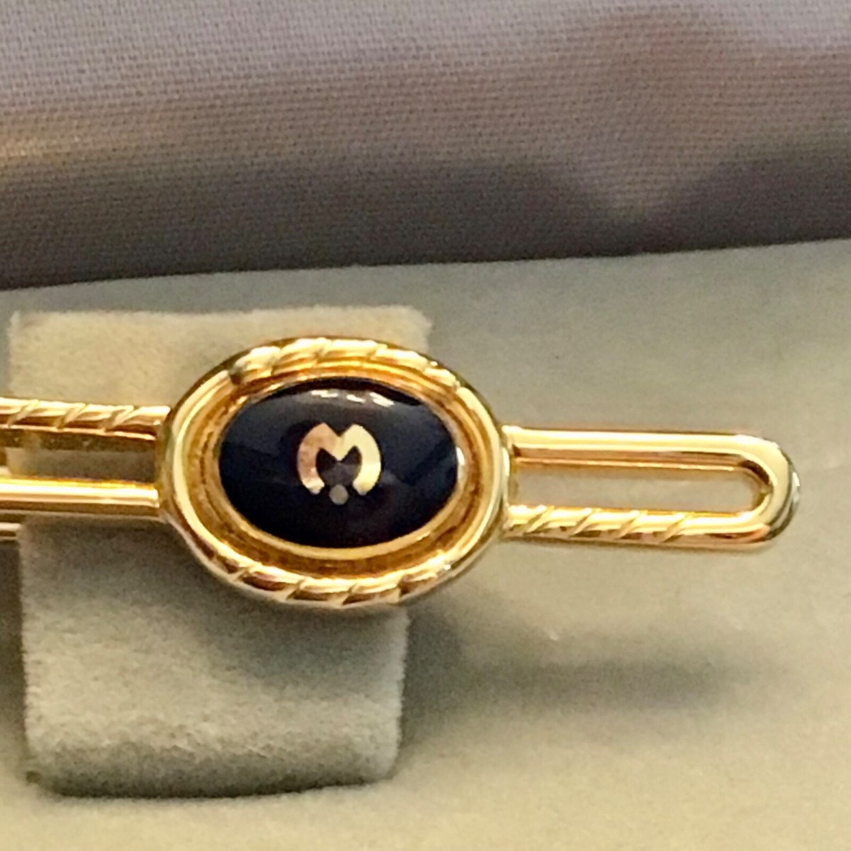 Vintage Designer Mila Schon Tie Clip, Tie Bar Gold Tone Black  display picture 1