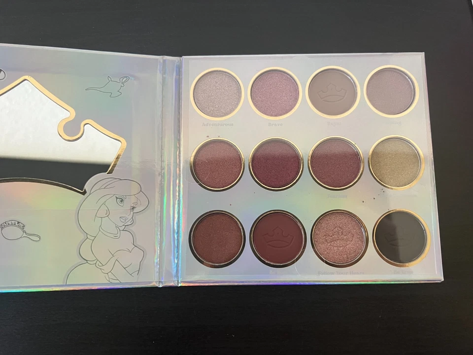 PALETA DE SOMBRAS BRILLANTES DE OJOS PRINCESA Disney + brillo labial Princesa Jazmín NUEVO Foto 3 de 4