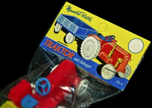 2x MANURBA WUNDERSCHÖNES PLASTIK TRAKTOR GESPANN METALLACHSER 1970s JEAN HÖFLER - Bild 7 von 23