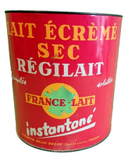 GRANDE BOITE 3Kg PUBLICITAIRE RÉGILAIT MÉTAL DÉCO ÉPICERIE LAITERIE Ht : 26cm