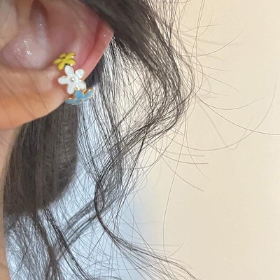 Stylish, Simple, Personalized Multi-functional Colorful Flower Ear Bone Clamp