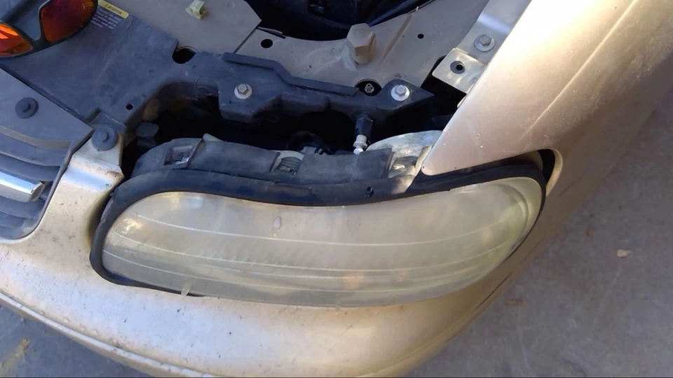 Conjunto de faros izquierdos usados se adapta a: Chevrolet Malibu VIN N 2004 cuarto dígito clásico Foto 3 de 4