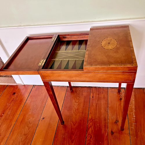 John-Richard Federal Revival, Sunburst Inlay, Folding Top Backgammon Games Table - Picture 3 of 9