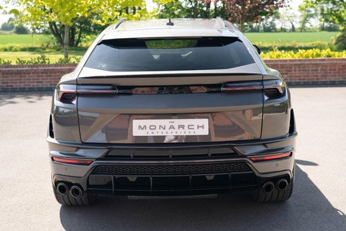 2023/23 Lamborghini Urus S - Picture 9 of 17