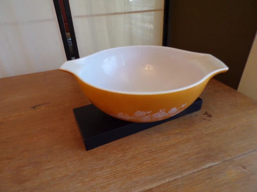 Vtg Pyrex #444 Cinderella Butterfly Gold Floral Pattern 4 Quart Nesting Mix Bowl