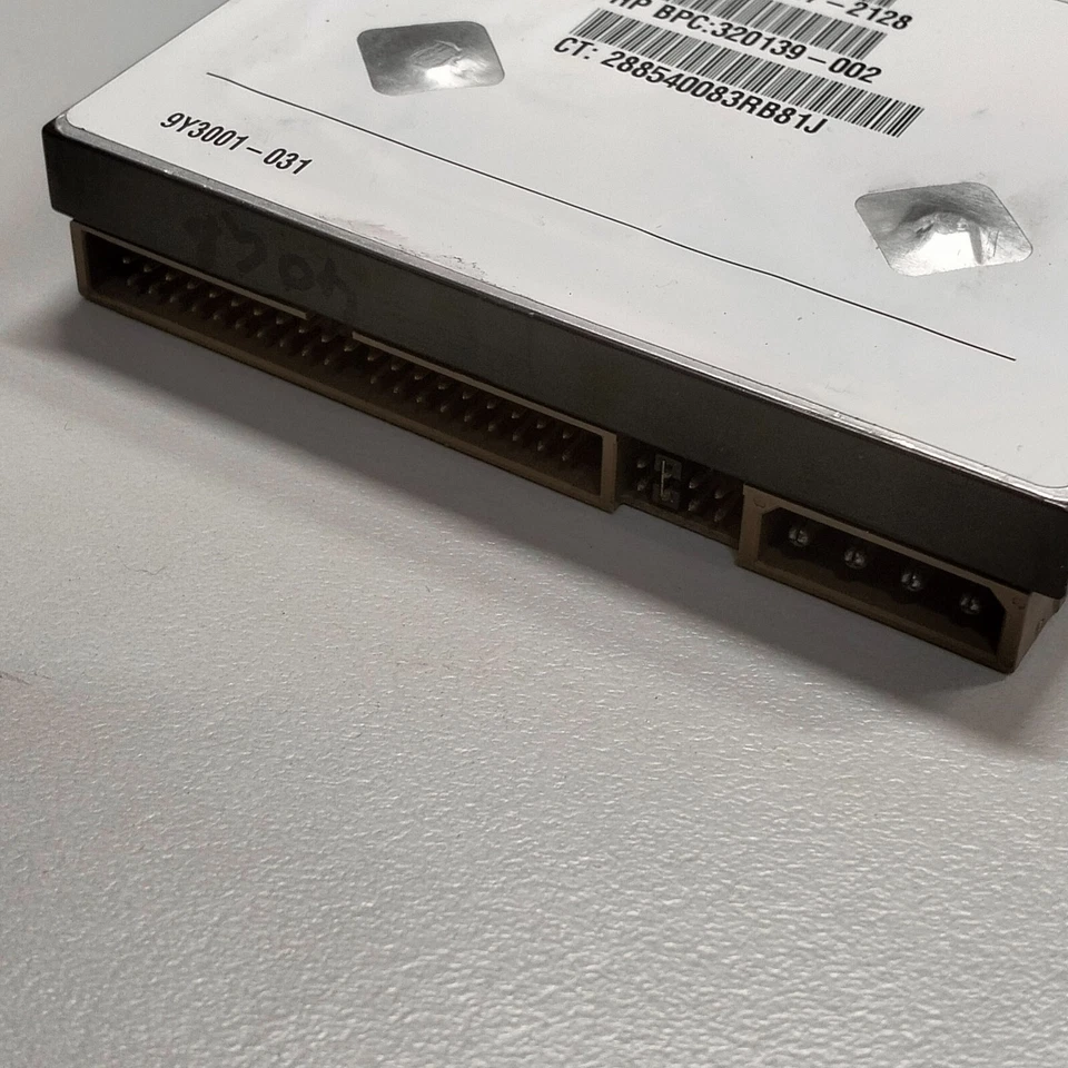 Seagate Barracuda 40GB 3.5" IDE HDD ATA/100 5400 RPM 2MB 9Y3001-031 100271841 - Image 3 of 4