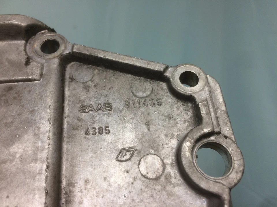 Placa final del motor Saab 9000 CSE 2,3 L Foto 2 de 3