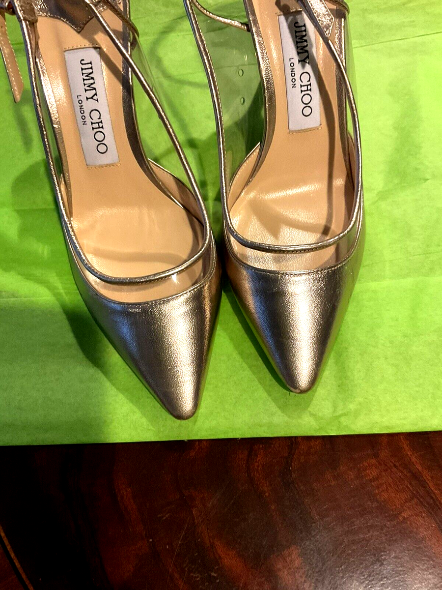 Jimmie Choo sz 38 (7.5 -8 ) closed toe gold leather pump with