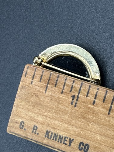 Vintage Cameo Brooch Pin White On Black Signed 1/20 12K Gold Filled Pin - Picture 5 of 6