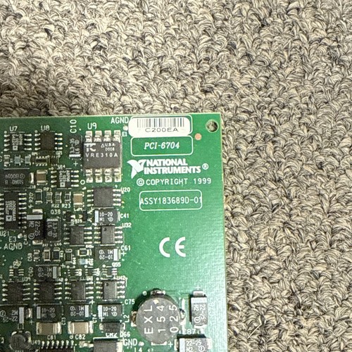 Scheda di uscita analogica statica usata National Instruments Ni PCI-6704 16 bit card - Foto 2 di 3