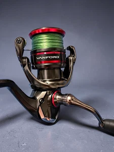 Shimano 20 Vanford C3000XG Spinning Reel 6.4:1 7+1 Bearings 19.8lb Drag UNUSED