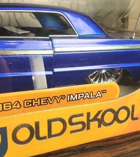 Jada Dub City Old Skool 1:24 1964 Chevy Impala Lowrider blau NEU IN BOX - Bild 3 von 7