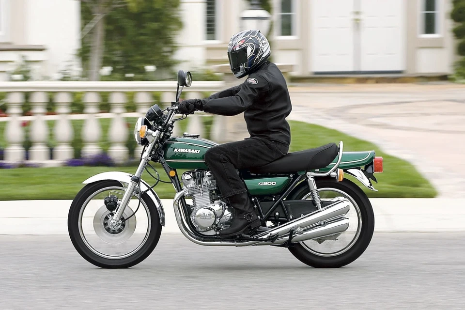 KAWASAKI KZ900 KZ1000 CHROME REAR GRAB RAIL BAR 1976 - 1980 - Image 2 of 4