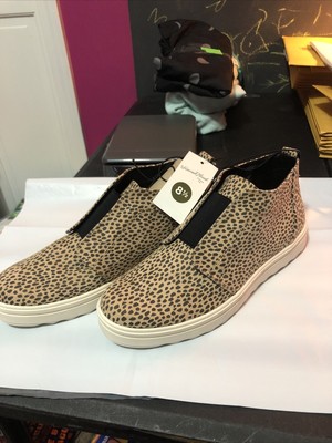 universal thread leopard sneakers