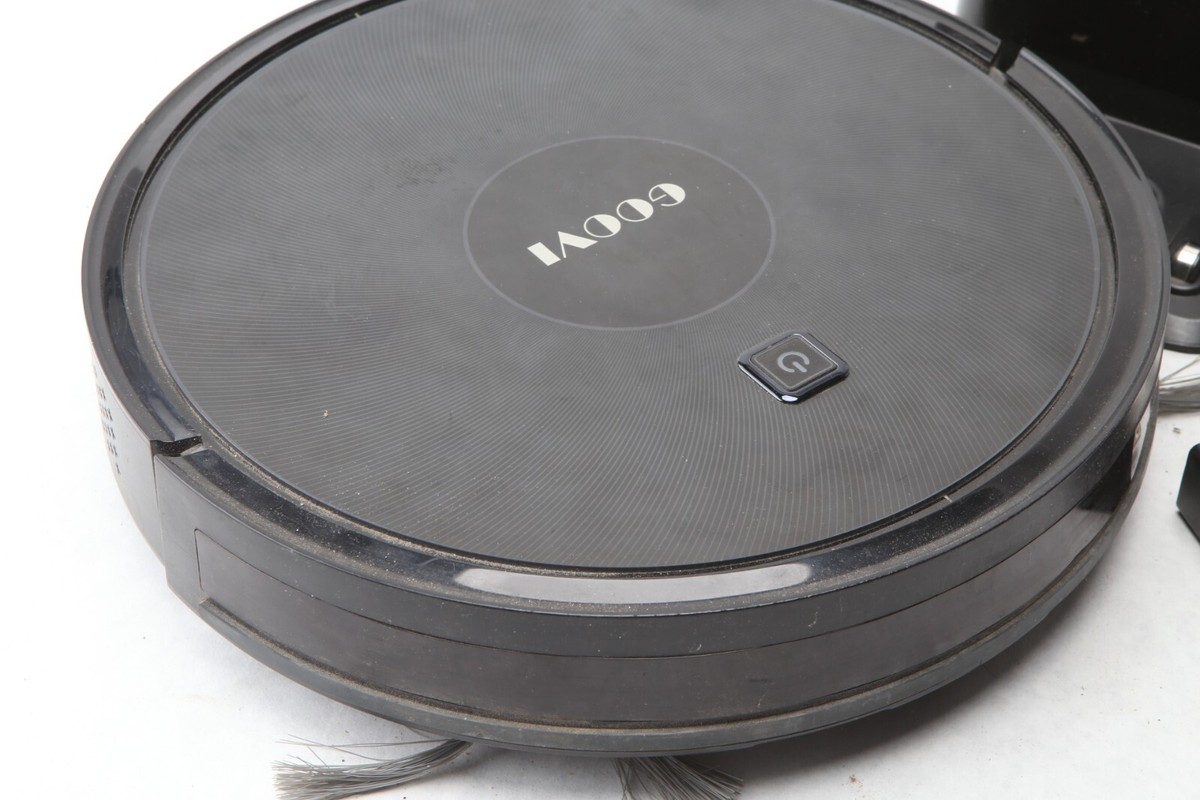 GOOVI D380 1600PA Black Robotic Robot Vacuum Cleaner H62