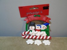 PERSONALIZE IT SNOWMAN FAMILY 4.5 X 4 ORNAMENT MICHAELS NEW CB1931