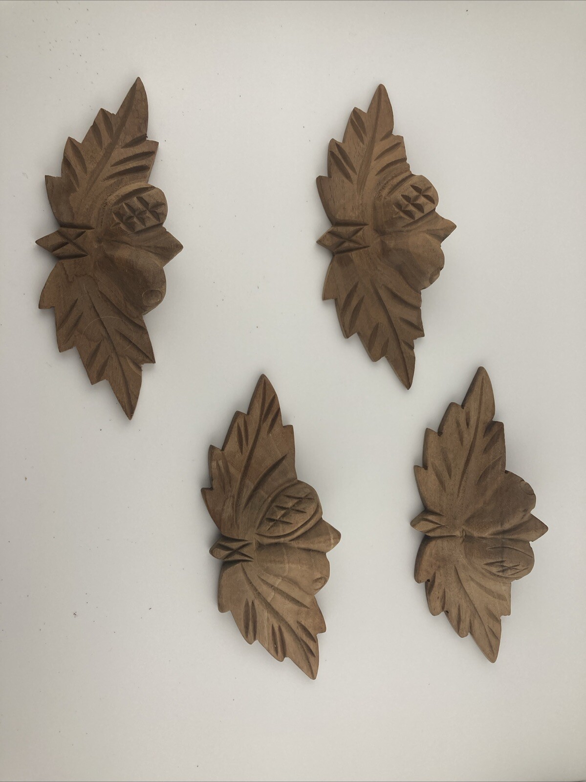 4 Antique Victorian Carved Wood Drawer Pulls Handles With  Leaves