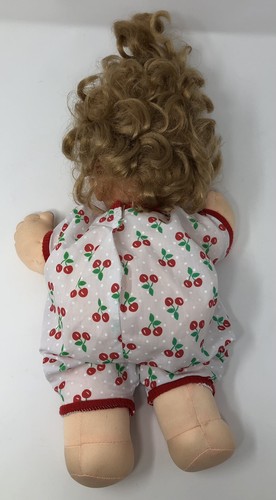 Vintage Mattel Magic Nursery Sandy Blonde Blue Eyed Baby Doll Cherry Romper 1989 - Picture 2 of 6