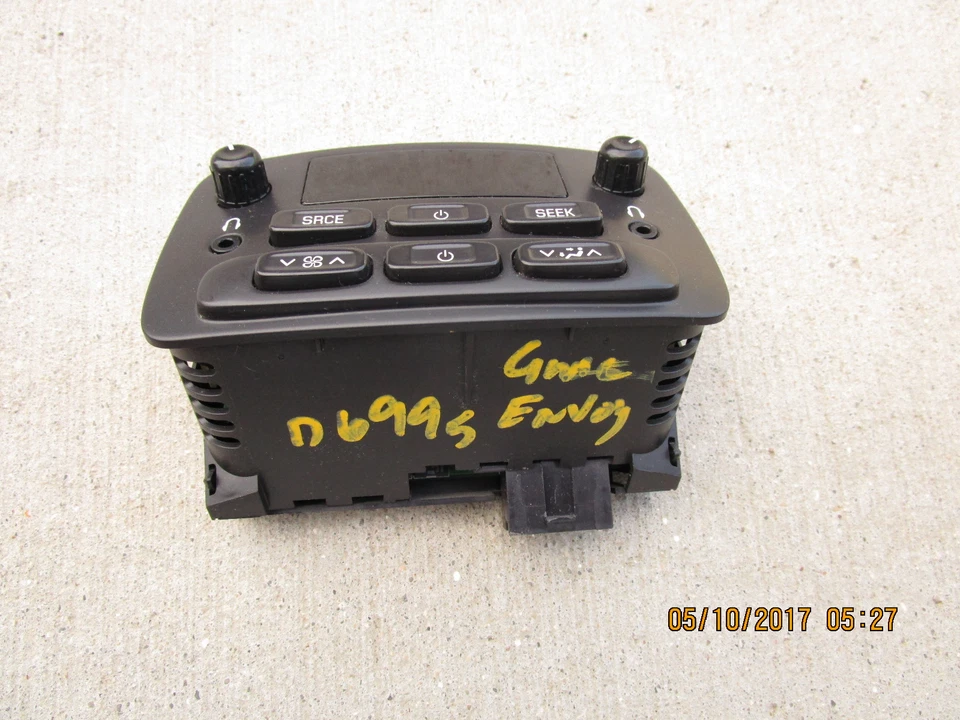 02 - 06 GMC ENVOY XL XUV SLT SLE CONTROLE CLIMÁTICO TRASEIRO / CONTROLE DE ÁUDIO 15082687 - Imagem 2 de 3