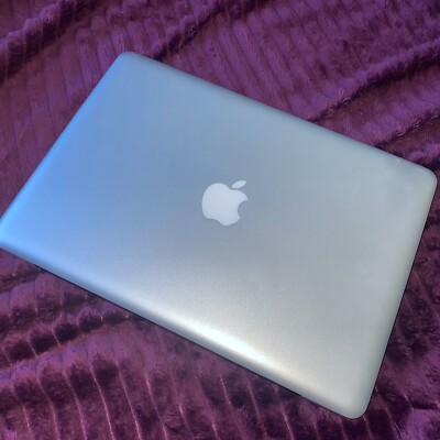 MacBook Pro 13.3インチ 2011 Apple MacBook Pro 13.3″ Laptop – MD313LL/A (2011) 2.4Ghz 4GB