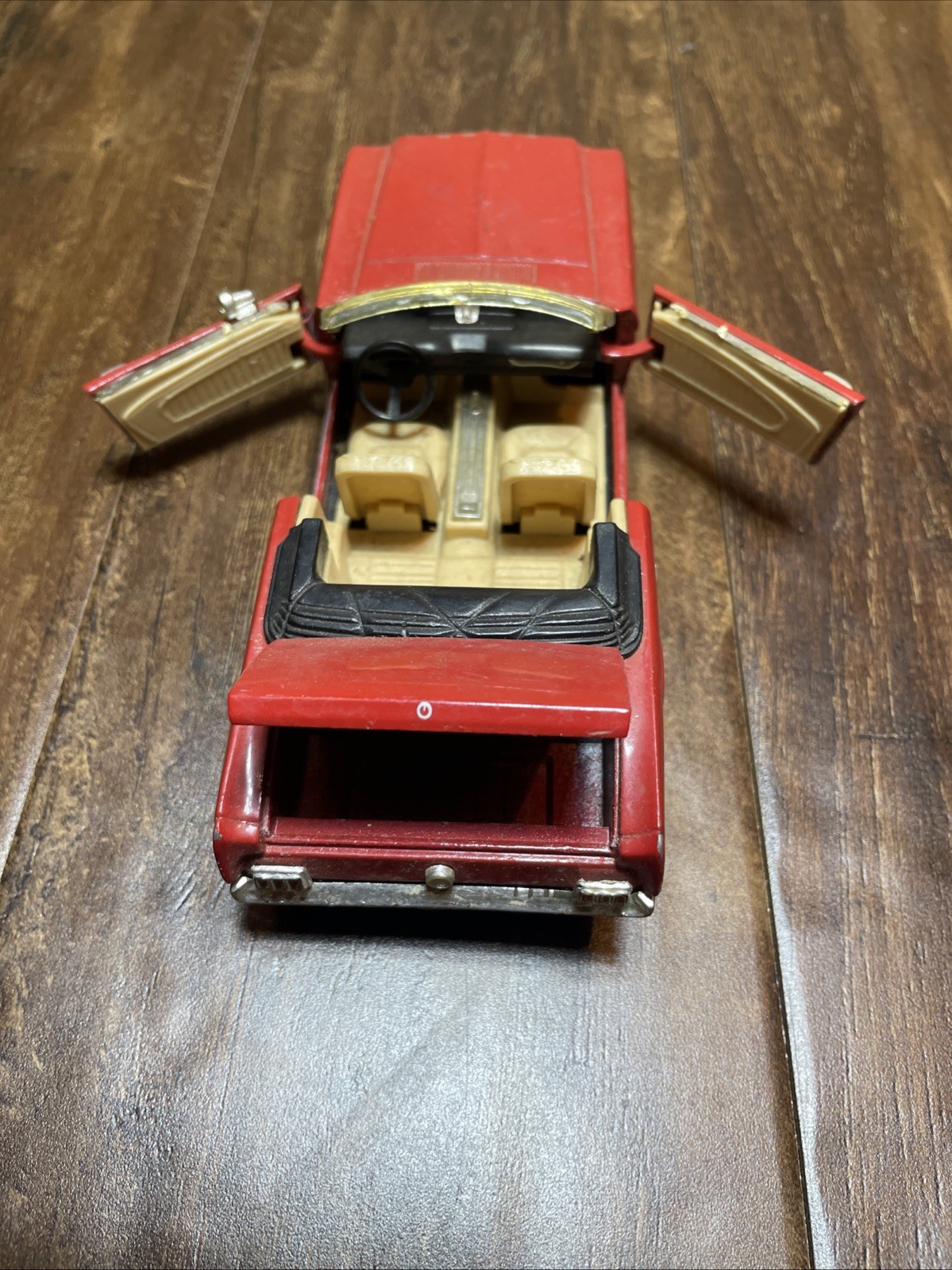 Picture 4 of 9