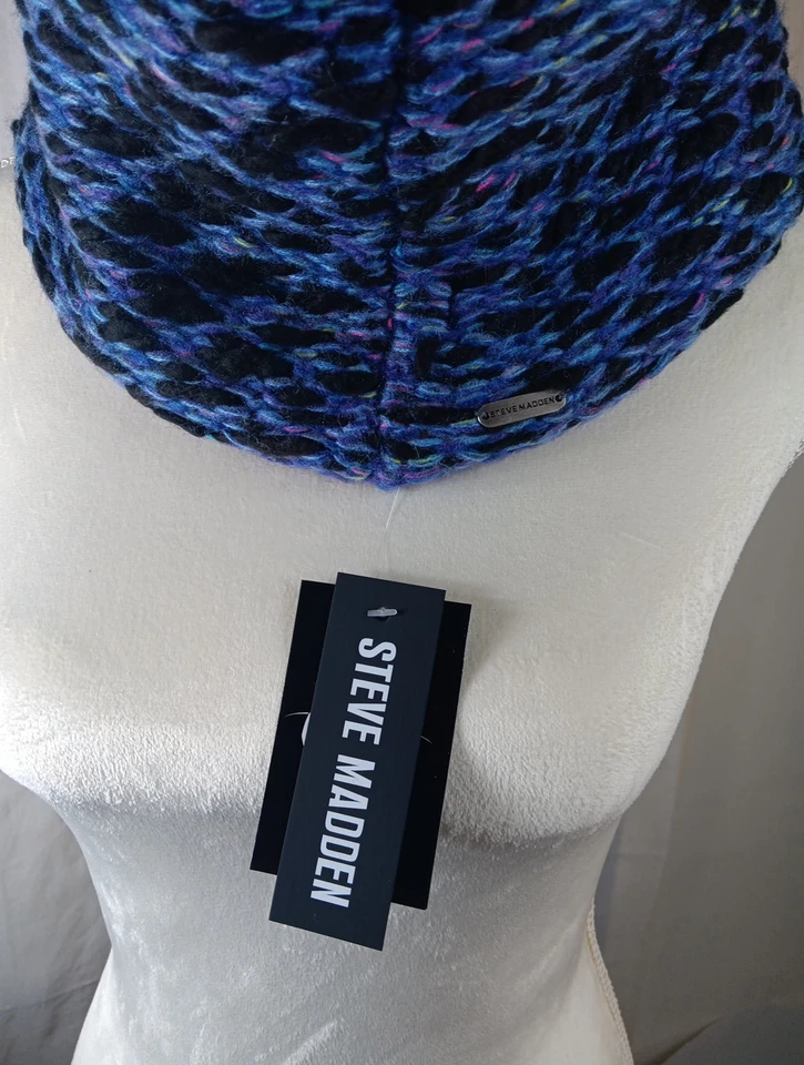 Cachecol capuz steve madden - Imagem 2 de 4