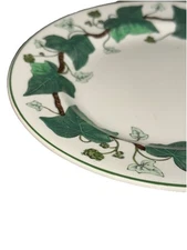 Wedgwood Napoleon Ivy Salad Dessert Plate 8" VTG English China Pattern L4751