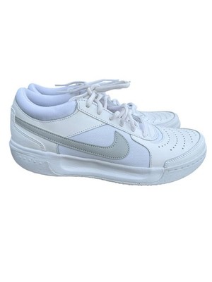 NikeCourt Zoom Lite 3 tennis shoes in a White and Metallic Silver 8.5 Women