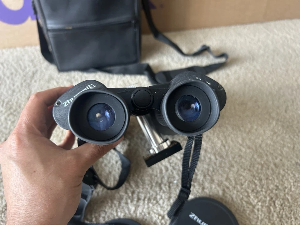 ZHUMELL SPORT OPTICS 20 x 80 BINOCULARS WITH CASE - Image 4 of 4