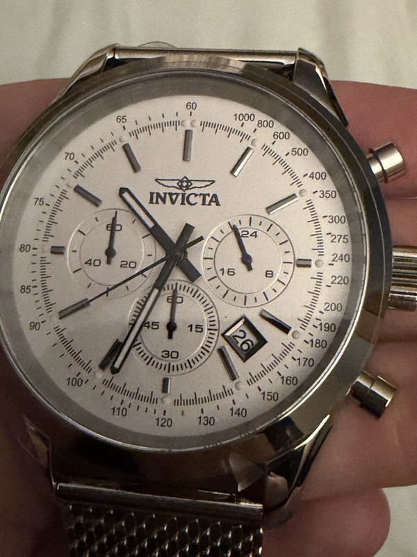 NIB Invicta Speedway Chronograph Silver Dial Men's Watch (Model 25222).