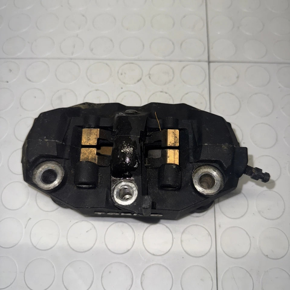 Suzuki GSXR 1000 2007 2008 K7 K8 Front right side brake caliper OEM - Image 4 of 4