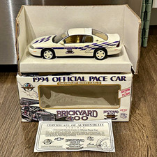 Brookfield 1994 Chevrolet Monte Carlo Brickyard 400 Official Pace Car Promo 1:25