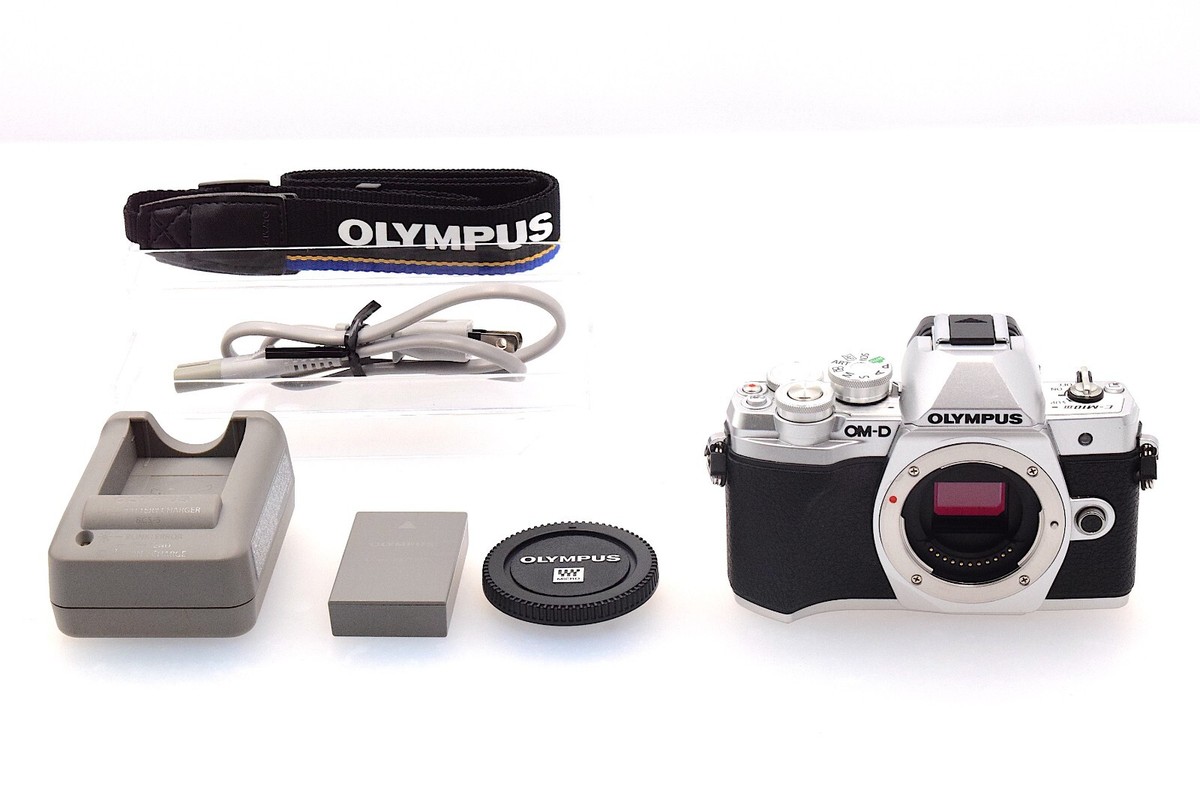 3,800 shots only OLYMPUS OM-D E-M10 Mark III Body Silver 3,800 shots only OLYMPUS OM-D E-M10 Mark III Body Silver