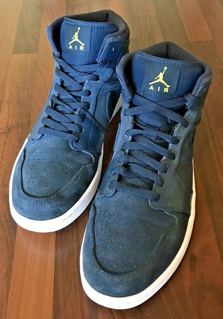 jordan 1 retro low swooshless black