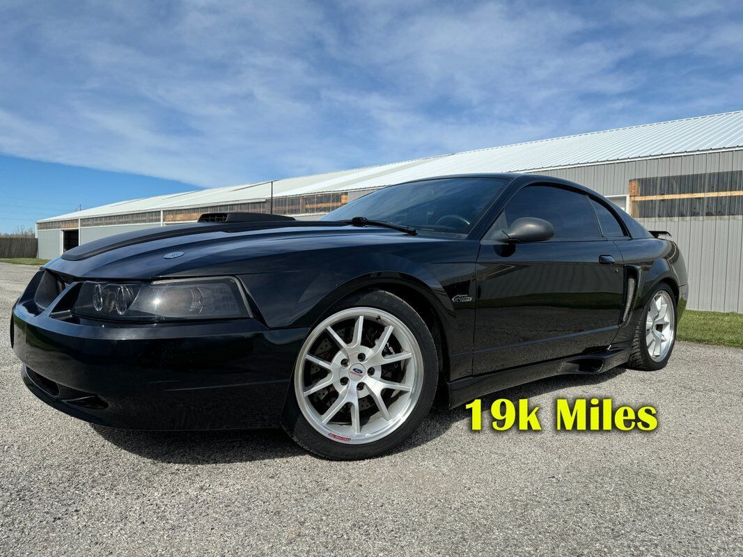 2001 Ford Mustang 2dr Cpe GT Deluxe