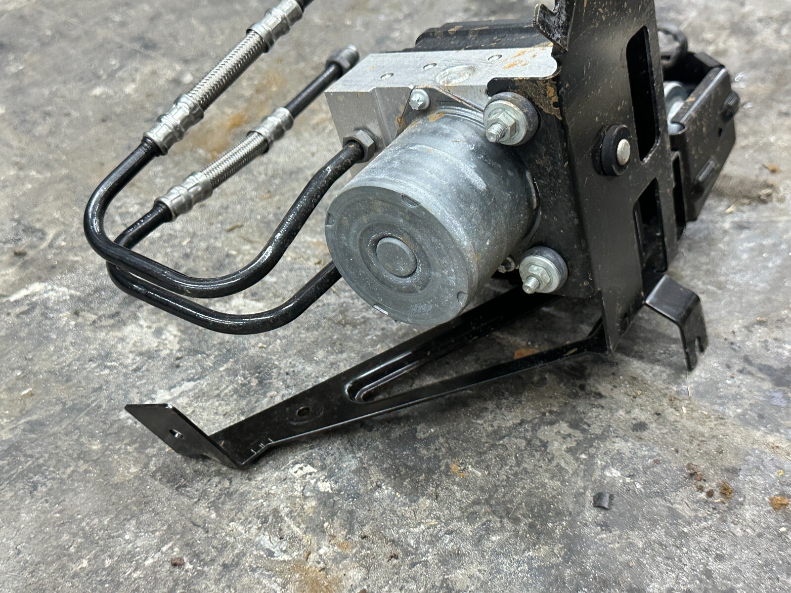 2014 AUDI R8 ANTI LOCK BRAKE ABS PUMP MODULE MODULATOR VALVE